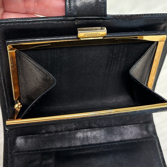 💃Authentic CHANEL Vintage Caviar Skin CC Logo Bifold Wallet Purse Black Box - Picture 10 of 14